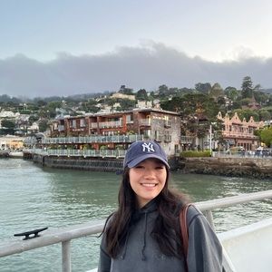 Meet your Posher, Hailey